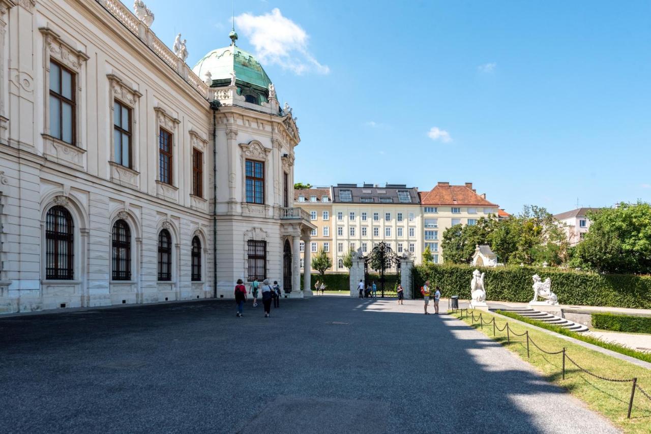 Prinz Eugen Studio At Belvedere By Hm Вена Экстерьер фото